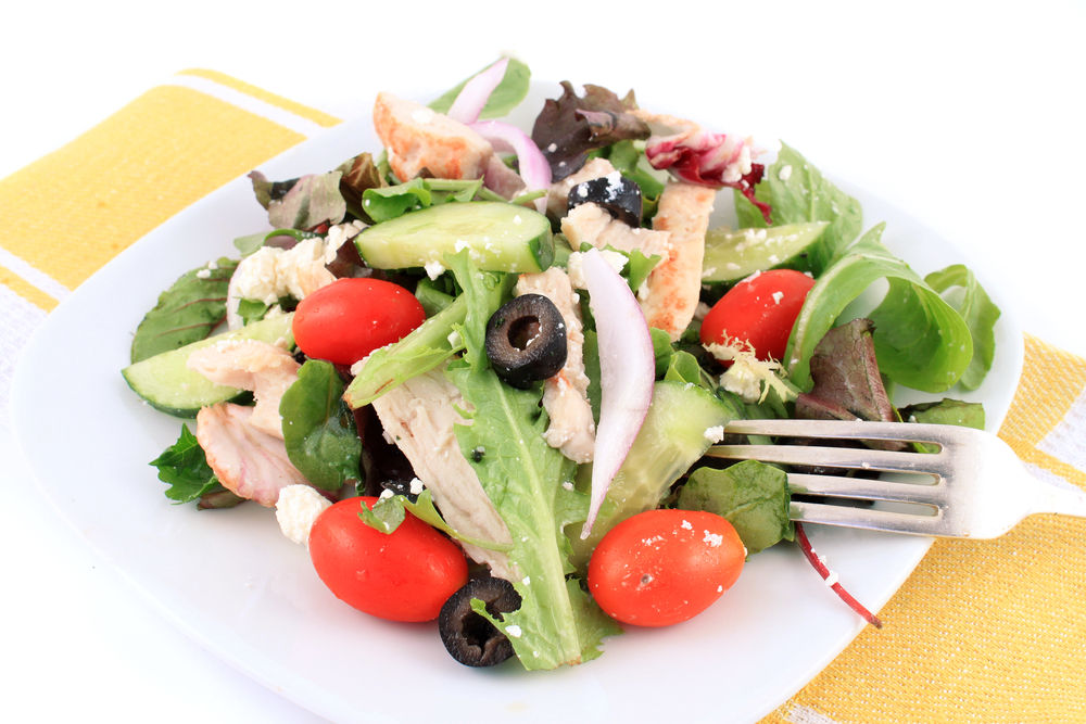 Salata greceasca de pui